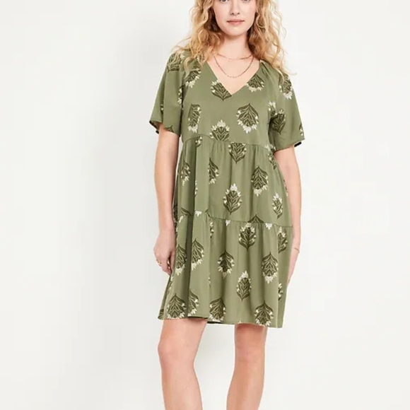 Old Navy Dresses & Skirts - Old Navy Tiered Mini Swing Dress